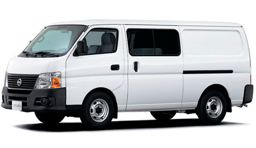 Renta de camionetas de carga Nissan Urvan.